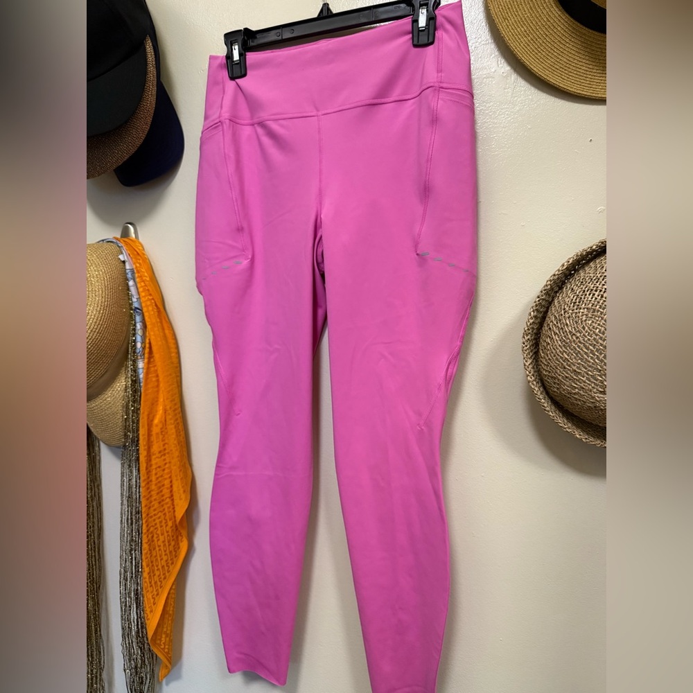 Nike Swift women’s leggings